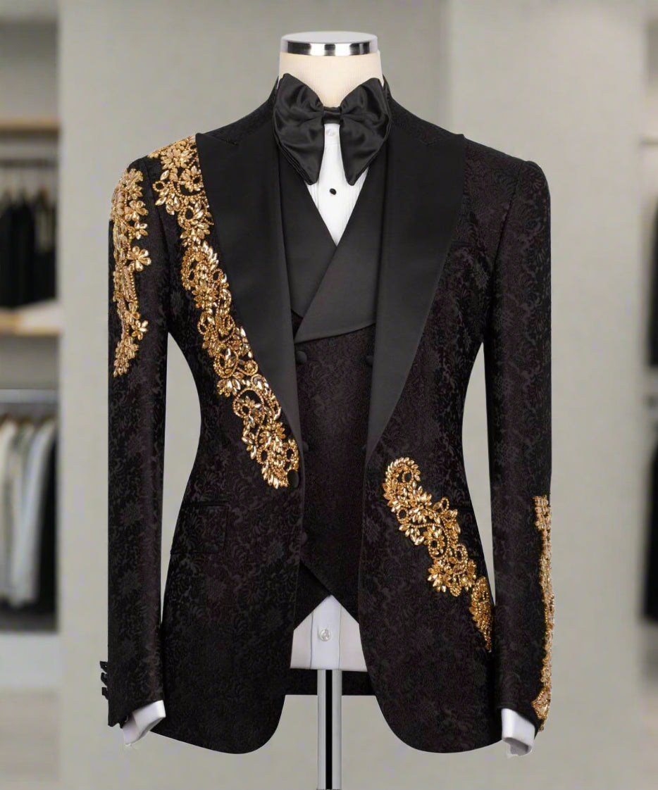 Luxury beaded tuxedo, crystal-embellished suit, men's designer tuxedo, wedding tuxedo set, black and white tuxedo, formal event suit, premium beaded jacket, rhinestone tuxedo, embroidered men's blazer.