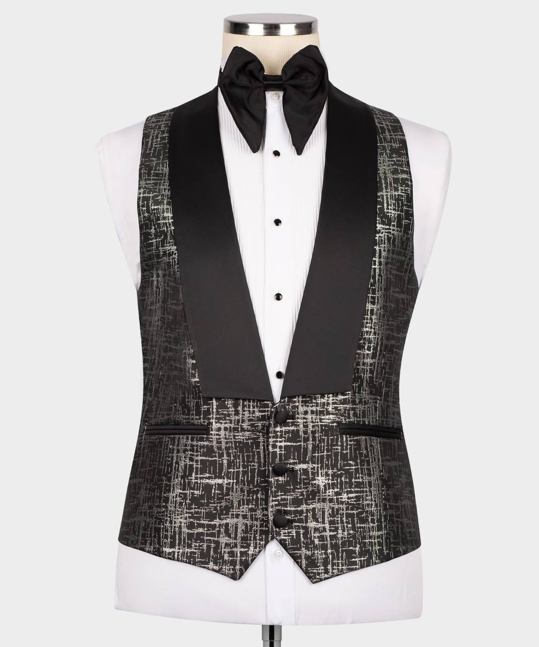 Men's Tuxedo Silver Pattern with Black Collar