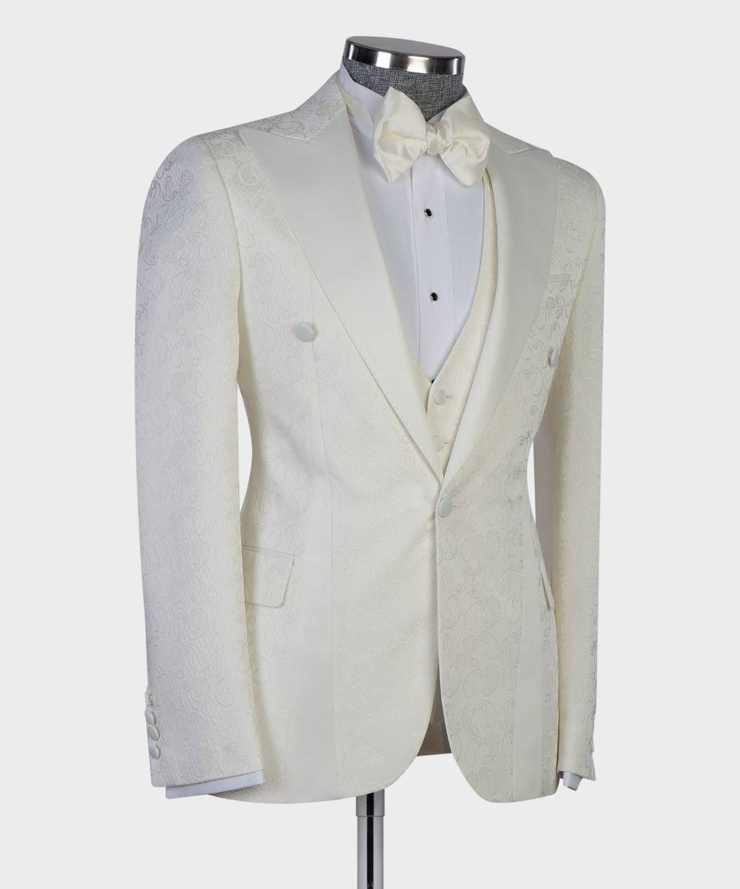 Exclusive Cream Tuxedo,3 Piece
