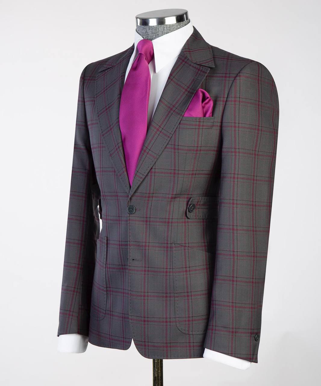 Men's Plaid Suit with Buttoned Belt-Grey/Pink