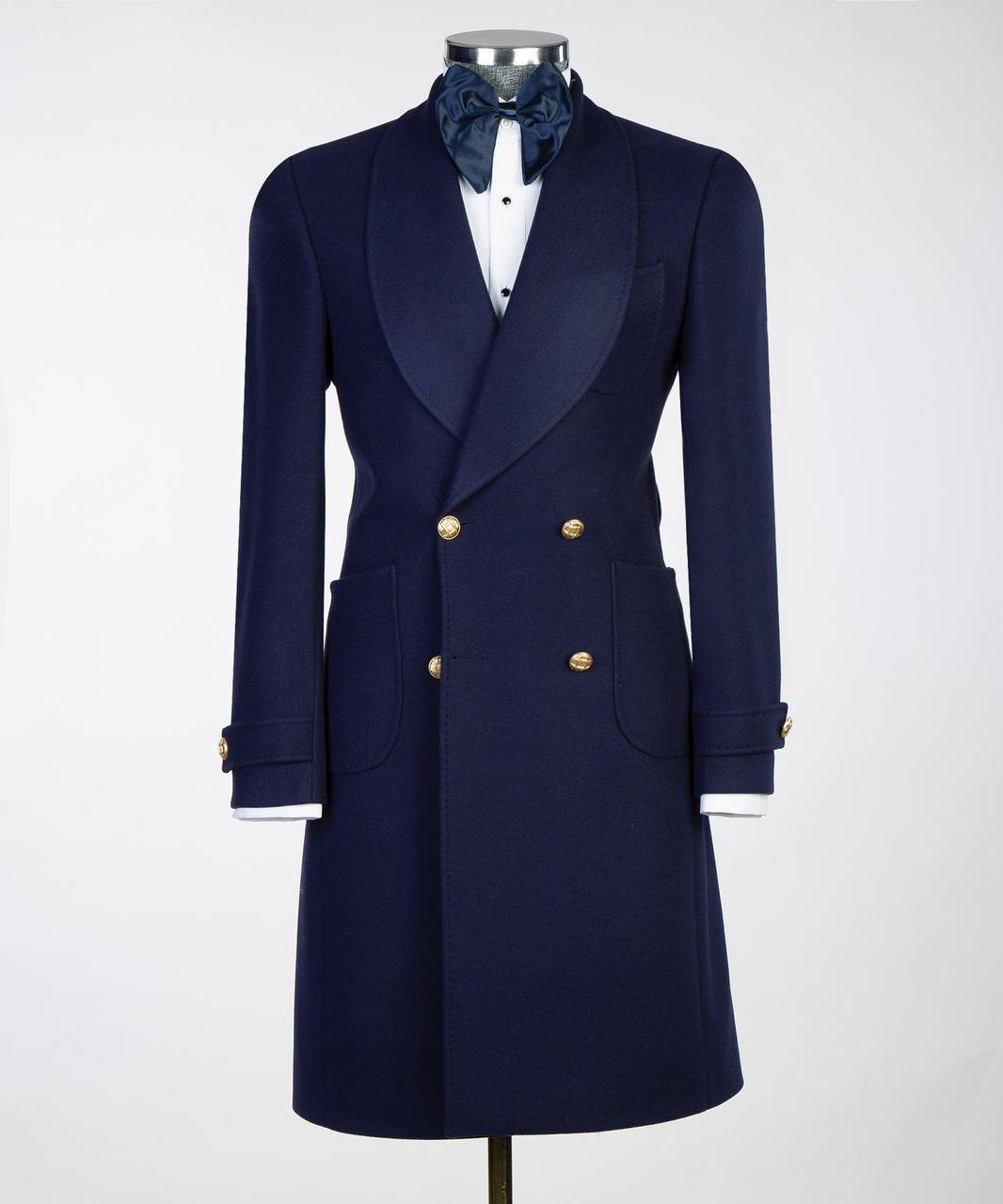 Herren marineblauer Wollmantel mit Gürtel