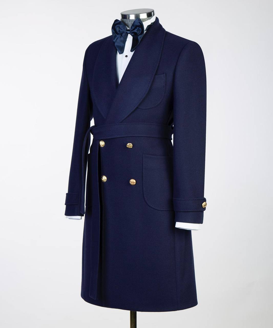 Herren marineblauer Wollmantel mit Gürtel