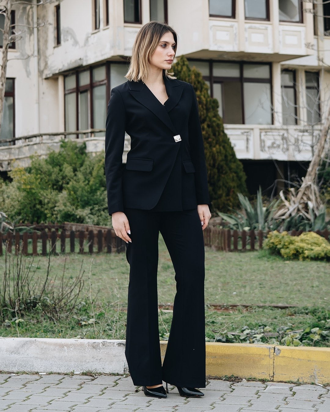 Women's 2 Piece Suit Set- Black