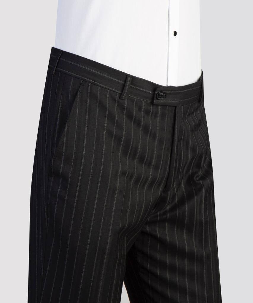 Costume 2 pièces pour homme, rayé noir/gris, design ceinturé, déguisement 